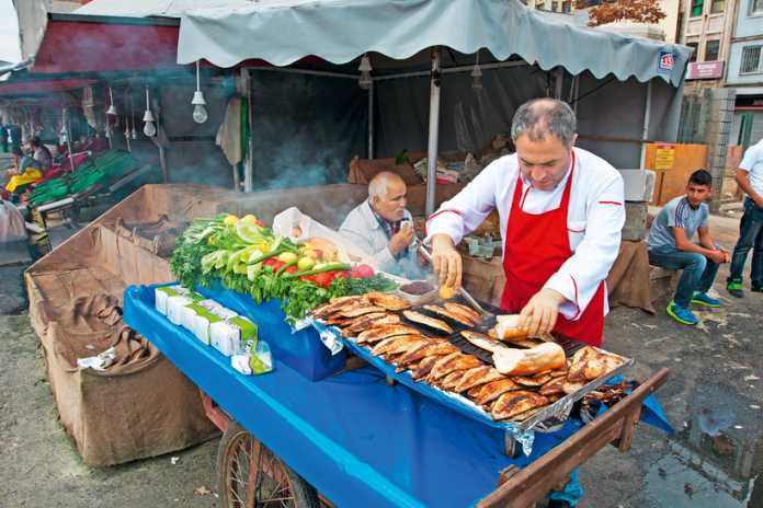 Ko'chada sotiladigan 11 ta turkcha yeguliklar (foto) Ko'chada sotiladigan 11 ta turkcha yeguliklar (foto)