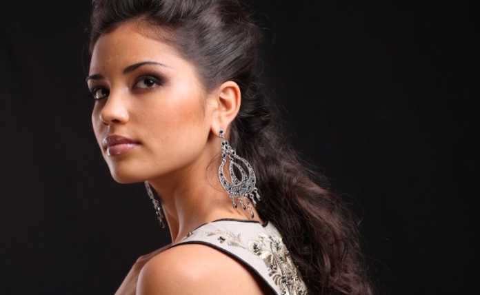 O'zbek yulduzlari ichidagi eng maftunkor ayollar (foto) O'zbek yulduzlari ichidagi eng maftunkor ayollar (foto)