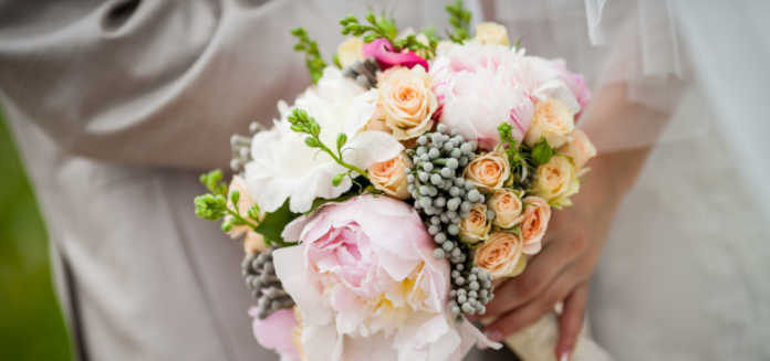 Nikoh to'yi uchun yilning eng yaxshi faslini tanlaymiz! Nikoh to'yi uchun yilning eng yaxshi faslini tanlaymiz!