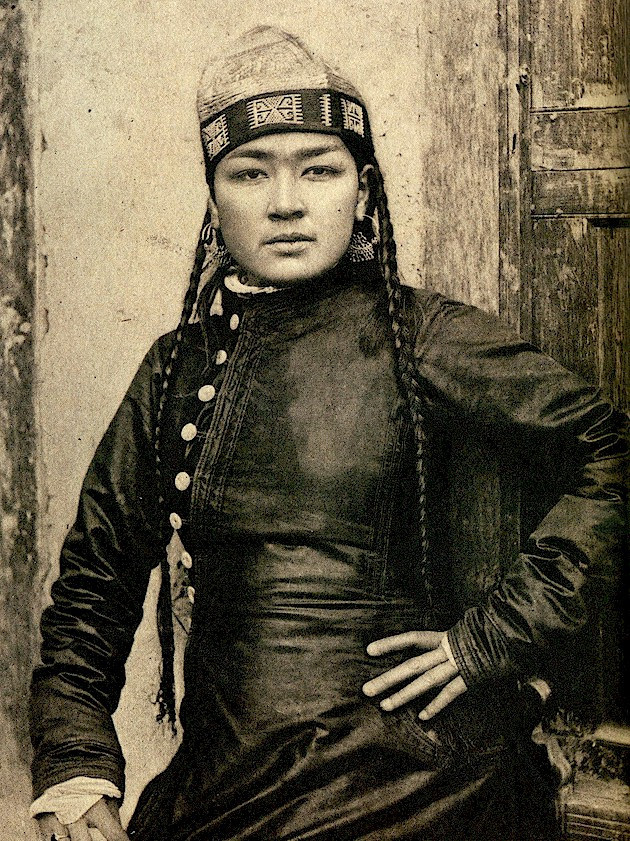 Zamonaviy moda olamiga soya solishi mumkin bo'lgan XІX asr liboslari (foto)