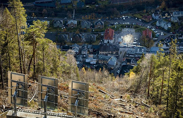 Yilda 5 oy quyosh ko'rmaydigan shahar (foto) Yilda 5 oy quyosh ko'rmaydigan shahar (foto)