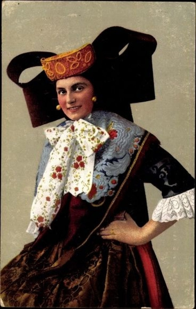 Zamonaviy moda olamiga soya solishi mumkin bo'lgan XІX asr liboslari (foto)