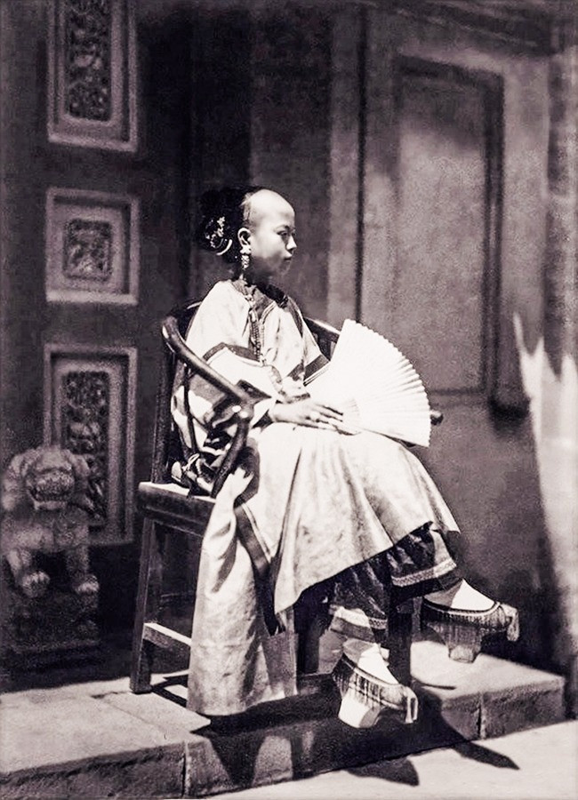 Zamonaviy moda olamiga soya solishi mumkin bo'lgan XІX asr liboslari (foto)