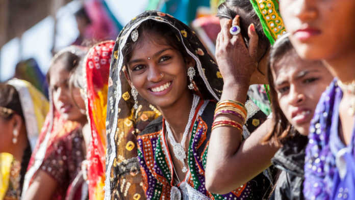 Hindistonning Bayga xalqi: Ularni nima uchun «panda odam» deb ataydilar? (+foto) Hindistonning Bayga xalqi: Ularni nima uchun «panda odam» deb ataydilar? (+foto)