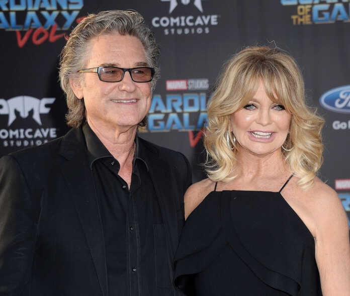 Yoshi jihatidan erkakdan kattaroq bo'lgan mashhur juftliklar (foto) Yoshi jihatidan erkakdan kattaroq bo'lgan mashhur juftliklar (foto)