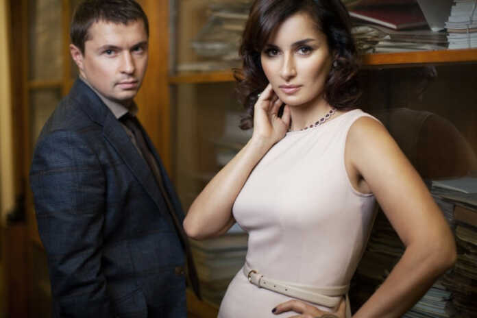 Yoshi jihatidan erkakdan kattaroq bo'lgan mashhur juftliklar (foto) Yoshi jihatidan erkakdan kattaroq bo'lgan mashhur juftliklar (foto)