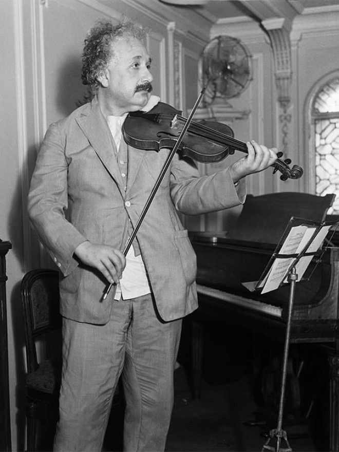 Albert Eynshteyn haqidagi qiziqarli ma’lumotlar Albert Eynshteyn haqidagi qiziqarli ma’lumotlar