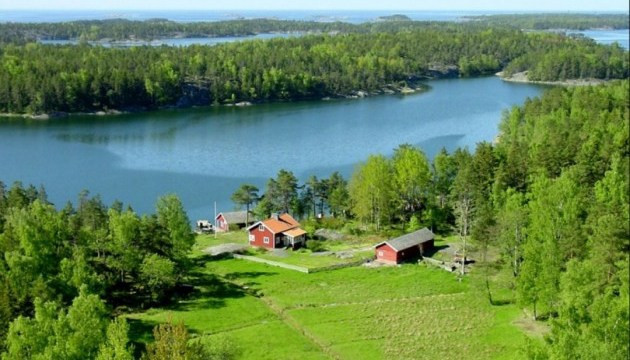 Dunyoning turli mamlakatlarida sayyohlarning qanday harakatlari sabab jarimaga tortishadi?