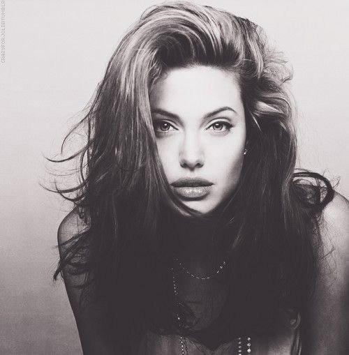 Oqilami yoki makkor?! Ayollar haqida ajoyib statuslar Oqilami yoki makkor?! Ayollar haqida ajoyib statuslar