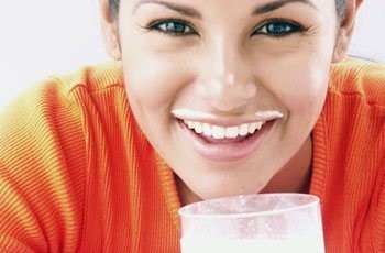 Qatiqning foydali hususiyatlari bilan tanishing Qatiqning foydali hususiyatlari bilan tanishing