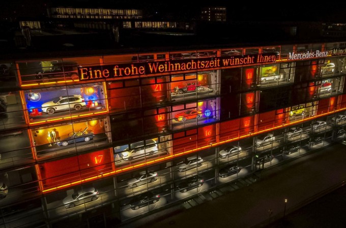 Mercedes-Benz va BMW yarashib olganliklarini e'lon qildi. Ular hatto bir-birini reklama qilgan