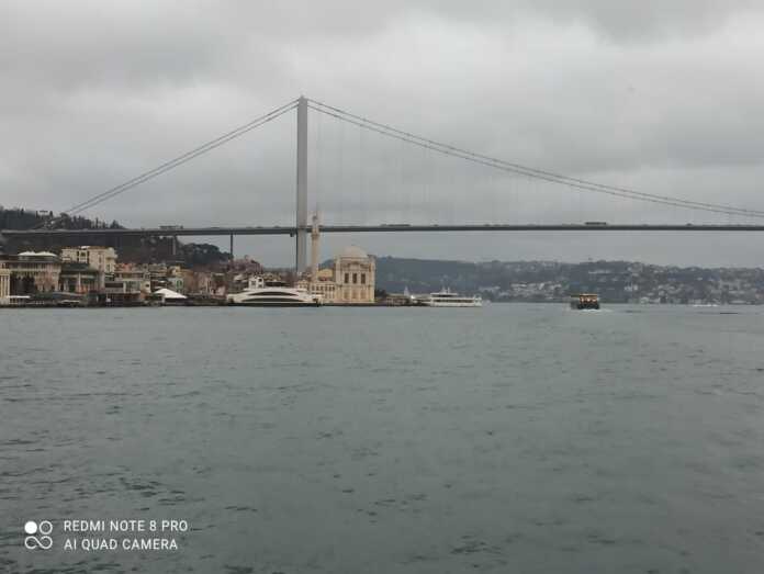 Istanbul afsonalari: Bosfor, Qiz minorasi, Dolmaboxche saroyi… Istanbul afsonalari: Bosfor, Qiz minorasi, Dolmaboxche saroyi…