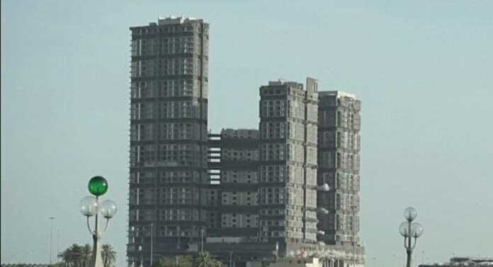 Abu Dabida o'n soniya ichida qulatilgan osmono'par binolar Ginnesning Rekordlar kitobiga kiriltildi(foto) Abu Dabida o'n soniya ichida qulatilgan osmono'par binolar Ginnesning Rekordlar kitobiga kiriltildi(foto)