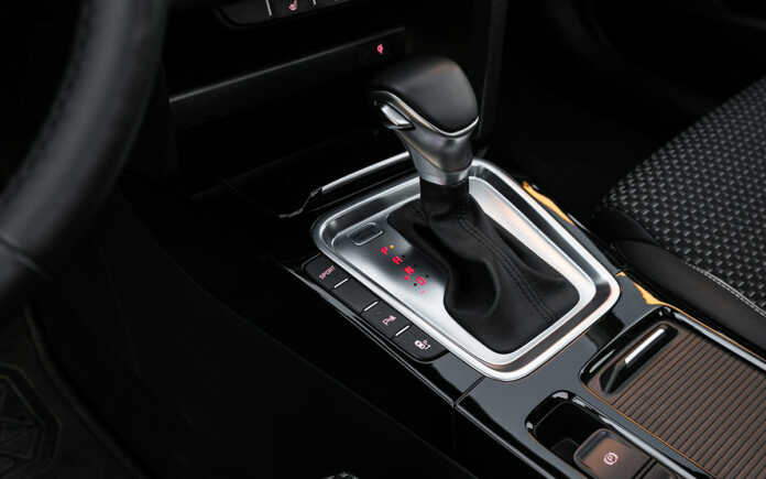 Agar buni qilsangiz, «avtomat uzatma» tez orada buzuladi… Agar buni qilsangiz, «avtomat uzatma» tez orada buzuladi…