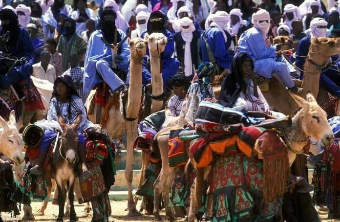 Tuareglar — hamma odati islom an'analariga teskari bo'lgan islomiy qabila