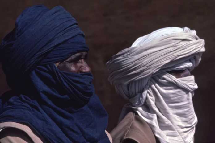 Tuareglar — hamma odati islom an'analariga teskari bo'lgan islomiy qabila