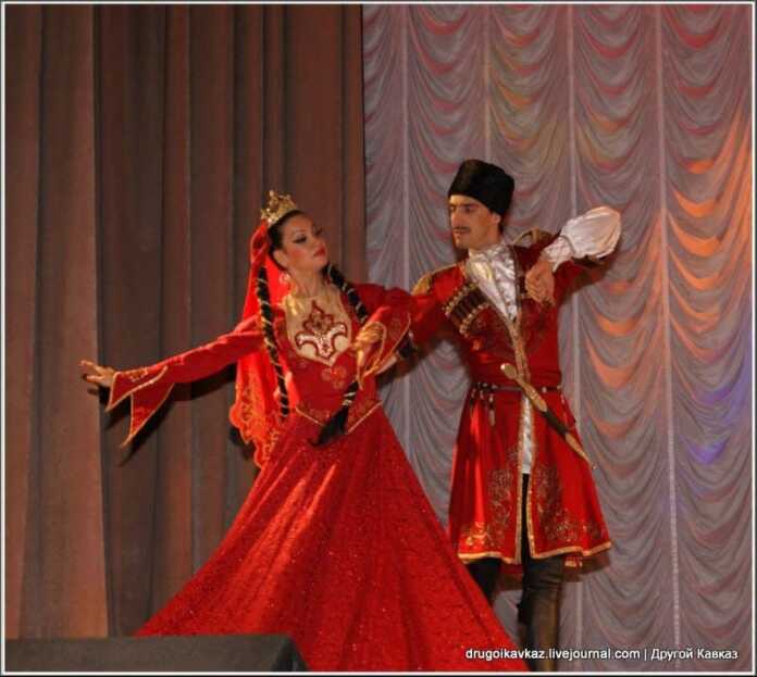 Lezginkani qaysi xalq o'ylab topgan? Lezginkani qaysi xalq o'ylab topgan?