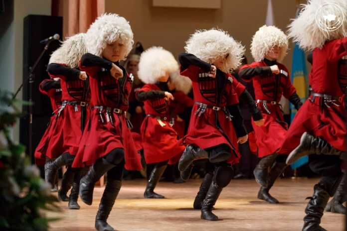 Lezginkani qaysi xalq o'ylab topgan? Lezginkani qaysi xalq o'ylab topgan?