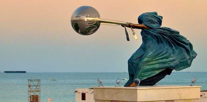 Tortishish qonunlariga zid yaratilgan haykaltaroshlik asarlari (foto) Tortishish qonunlariga zid yaratilgan haykaltaroshlik asarlari (foto)