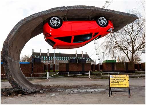 Tortishish qonunlariga zid yaratilgan haykaltaroshlik asarlari (foto) Tortishish qonunlariga zid yaratilgan haykaltaroshlik asarlari (foto)