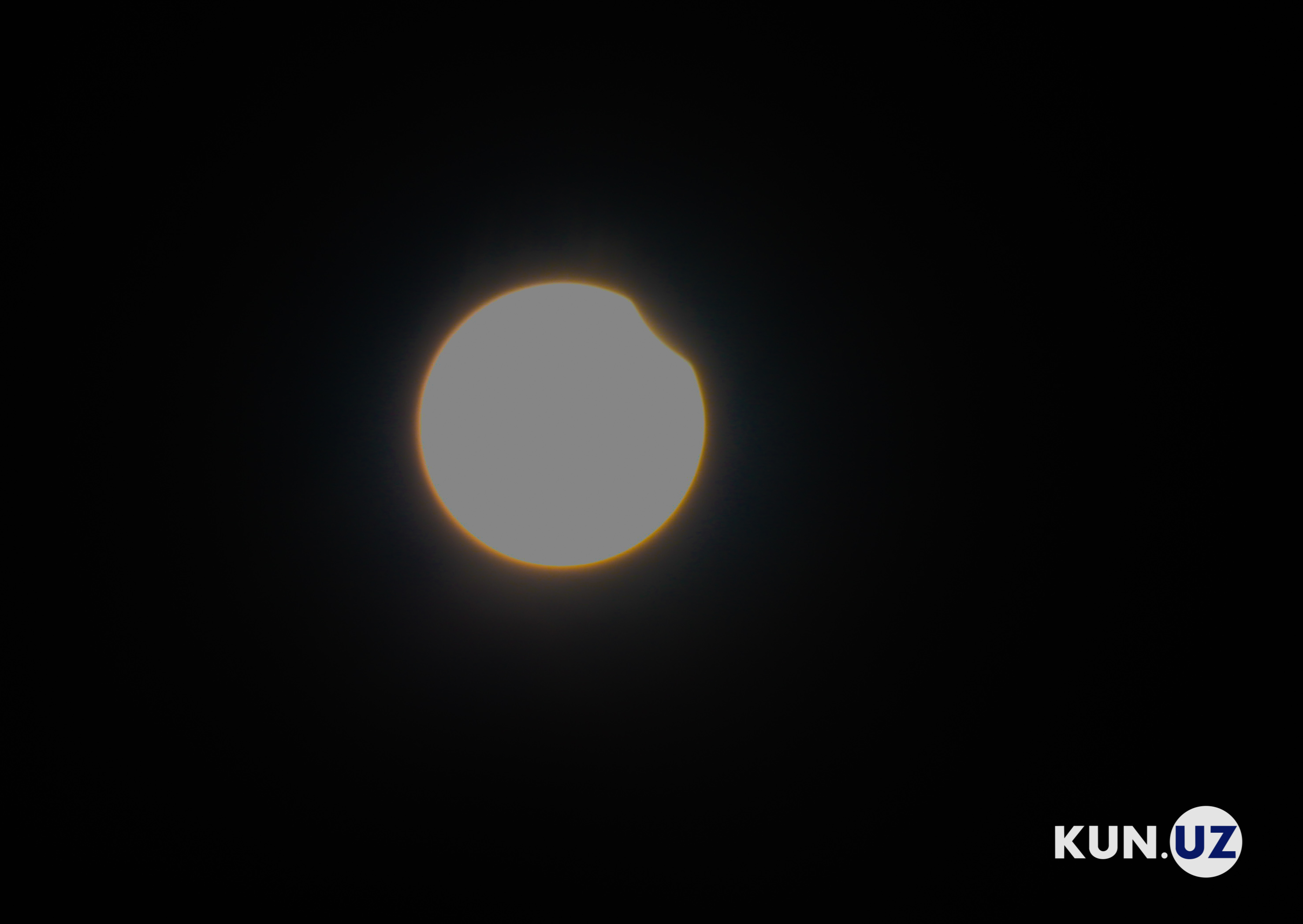 Foto: Toshkentda qisman quyosh tutilishi kuzatildi