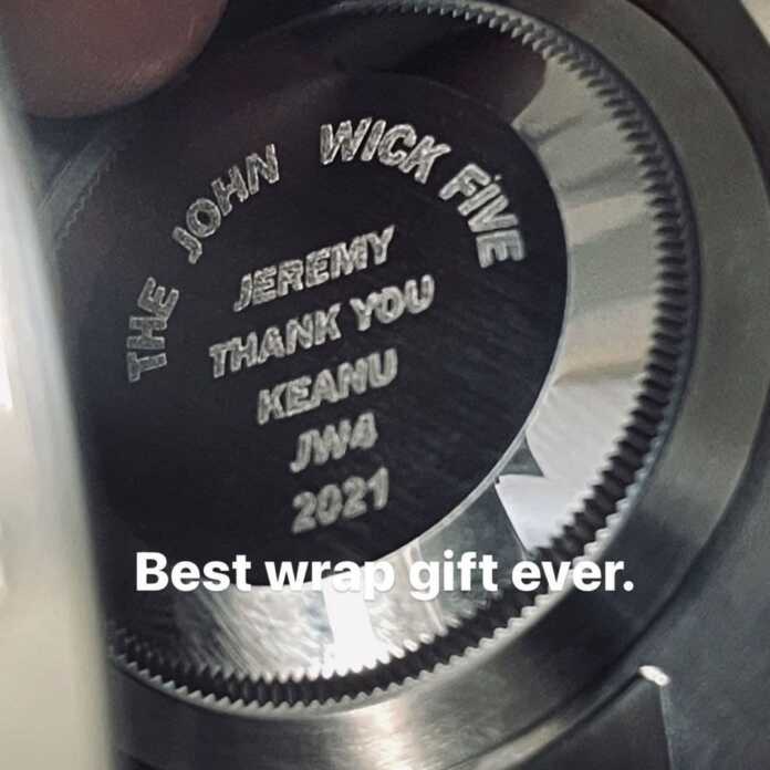 Hotamtoy aktyor: Kianu Rivz kaskadyorlariga minnatdorchilik sifatida 10 ming dollarlik soatini sovg'a qildi Hotamtoy aktyor: Kianu Rivz kaskadyorlariga minnatdorchilik sifatida 10 ming dollarlik soatini sovg'a qildi