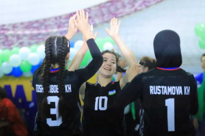 Namanganda voleybol bo'yicha Markaziy Osiyo chempionati bo'lib o'tmoqda (foto)