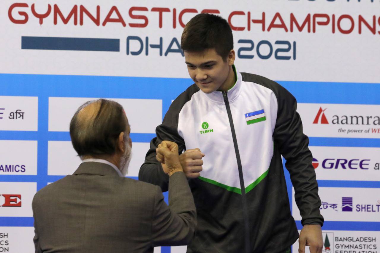 Farg'onalik sportchi Bangladeshdagi musobaqada 4 ta oltin 2 ta bronza medalni qo'lga kiritdi (foto)