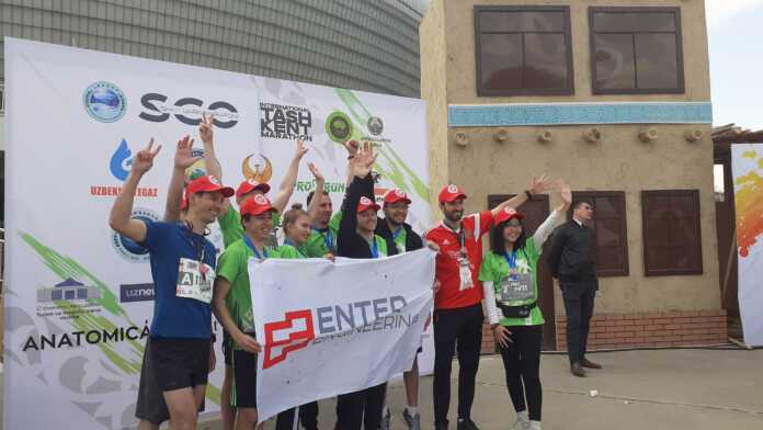 ShHT yarim marafoni va «Navro'z» IV xalqaro marafoni g'oliblarini taqdirlash marosimidan fotolavhalar ShHT yarim marafoni va «Navro'z» IV xalqaro marafoni g'oliblarini taqdirlash marosimidan fotolavhalar