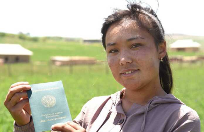 Bu qiz 20 yil davomida hujjatlarda erkak ismi bilan yashagan