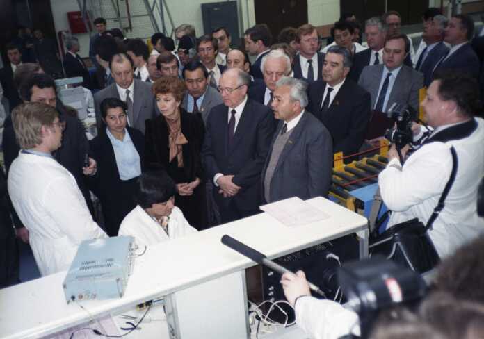 Mixail Gorbachyovning O'zbekistonga tashrifi – noyob arxiv suratlar Mixail Gorbachyovning O'zbekistonga tashrifi – noyob arxiv suratlar