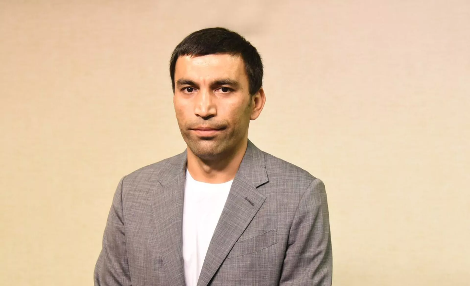 “Bunyodkor”ning bosh direktori va bosh murabbiyi ishdan bo'shatildi “Bunyodkor”ning bosh direktori va bosh murabbiyi ishdan bo'shatildi