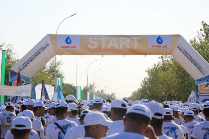 Buxori viloyatida «Save Aral-2022» sport ommaviy yugurish musobaqasi bo'lib o'tdi Buxori viloyatida «Save Aral-2022» sport ommaviy yugurish musobaqasi bo'lib o'tdi