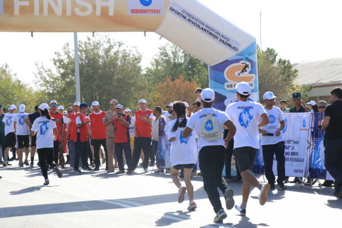 Buxori viloyatida «Save Aral-2022» sport ommaviy yugurish musobaqasi bo'lib o'tdi Buxori viloyatida «Save Aral-2022» sport ommaviy yugurish musobaqasi bo'lib o'tdi