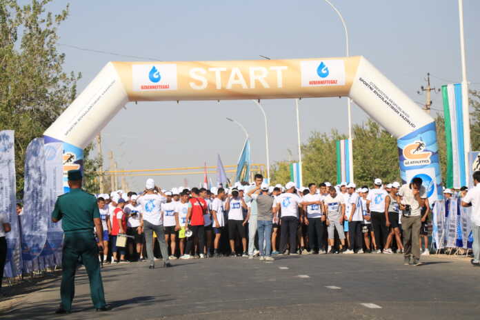 Buxori viloyatida «Save Aral-2022» sport ommaviy yugurish musobaqasi bo'lib o'tdi Buxori viloyatida «Save Aral-2022» sport ommaviy yugurish musobaqasi bo'lib o'tdi