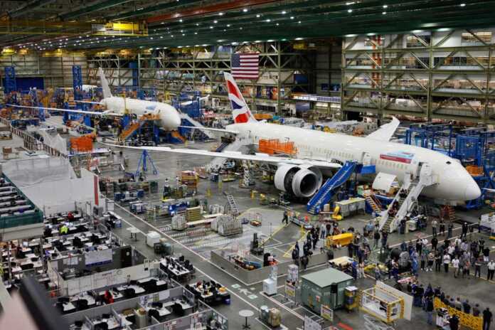 Boeing 2023 yilda taxminan ikki ming xodimini qisqartiradi