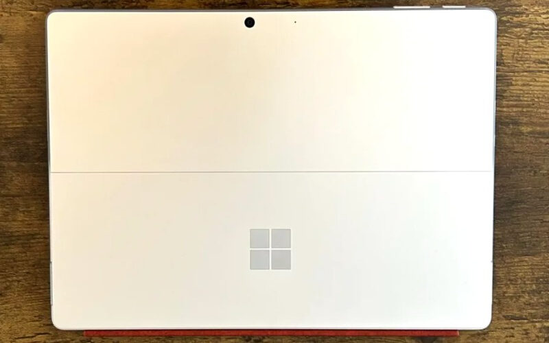 Microsoft kompaniyasi ARM asosidagi Surface Go 4 va yangi 11 dyuymli Surface Pro ustida ishlamoqda