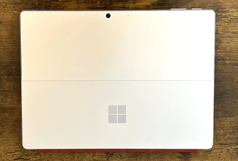 Microsoft kompaniyasi ARM asosidagi Surface Go 4 va yangi 11 dyuymli Surface Pro ustida ishlamoqda Microsoft kompaniyasi ARM asosidagi Surface Go 4 va yangi 11 dyuymli Surface Pro ustida ishlamoqda