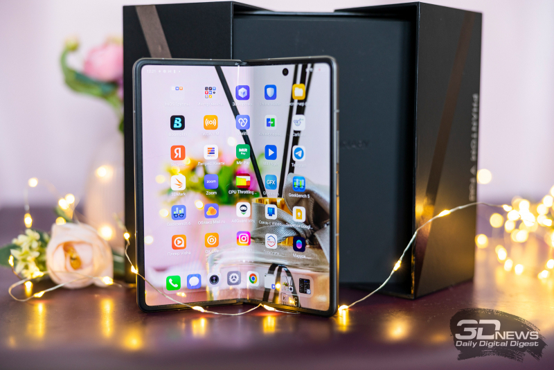 TECNO kompaniyasi Rossiyada TECNO PHANTOM V Fold smartfon-kitobi sotuvi boshlanganini e'lon qildi TECNO Rossiyada TECNO PHANTOM V Fold smartfon-kitobi sotilishini e'lon qildi0
