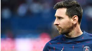Messi oilasi bilan Barselonaga keldi