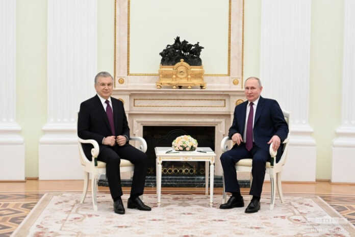 Shavkat Mirziyoyev Kremlda Putin bilan uchrashuv o'tkazdi