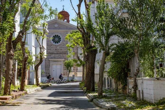 Sokin hamda zamonaviy: Istanbulning Onado'li tomoni bilan tanishing