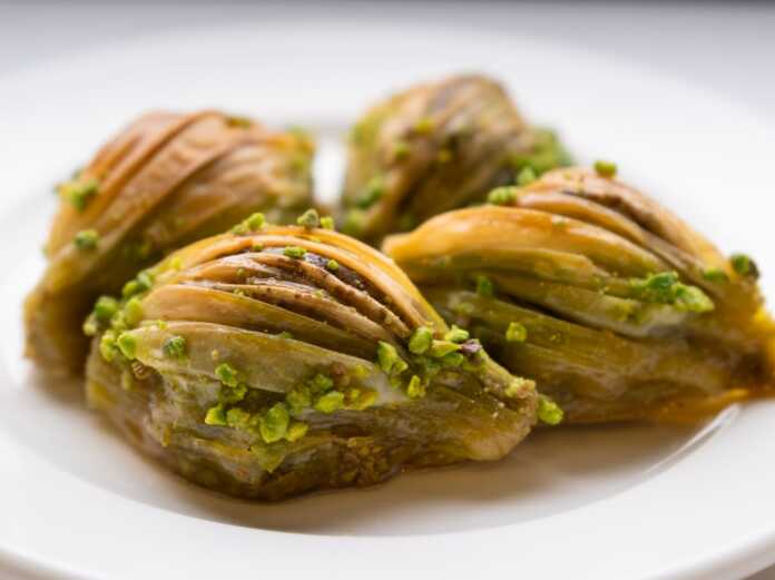 17 noyabr – Xalqaro paxlava kuni