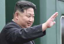 Farrosh belkurak va supurgi bilan qorga chizgan rasmlar Rossiyada shov-shuv bo'ldi