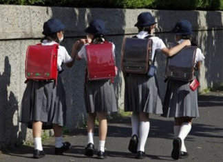 Vladimir Putinning 1990-yillarga oid tashrif qog'ozi kim oshdi savdosida sotildi