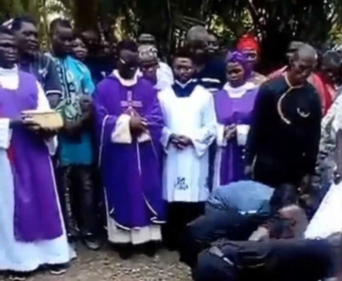 Har qanaqa ko'mishni ko'rganman, ammo bunaqasini… (video)