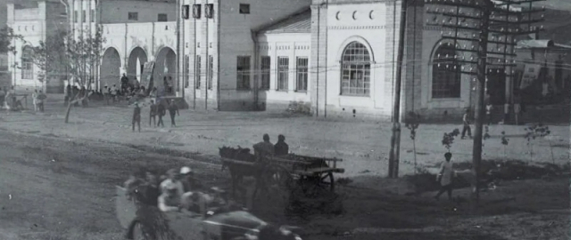 Fantast yozuvchi loyihalashtirgan Markaziy Osiyodagi shahar qayer edi?2