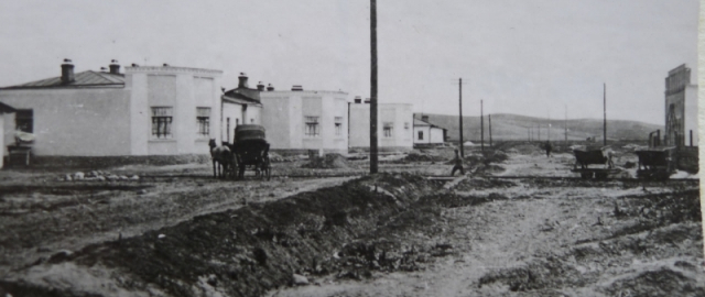 Fantast yozuvchi loyihalashtirgan Markaziy Osiyodagi shahar qayer edi?4