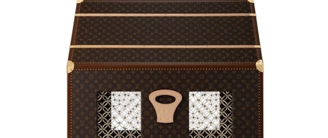 Louis Vuitton itlar uchun 60 ming yevrolik uy sotuvga chiqardi Louis Vuitton itlar uchun 60 ming yevrolik uy sotuvga chiqardi2