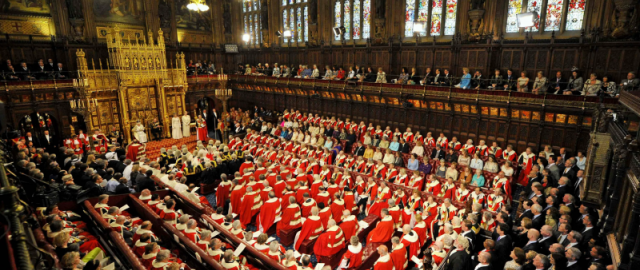 Odamlarga o‘lish, eshaklarga vannada uxlash mumkin emas: 17 ta noodatiy qonunlar Odamlarga o‘lish, eshaklarga vannada uxlash mumkin emas: 17 ta noodatiy qonunlar16